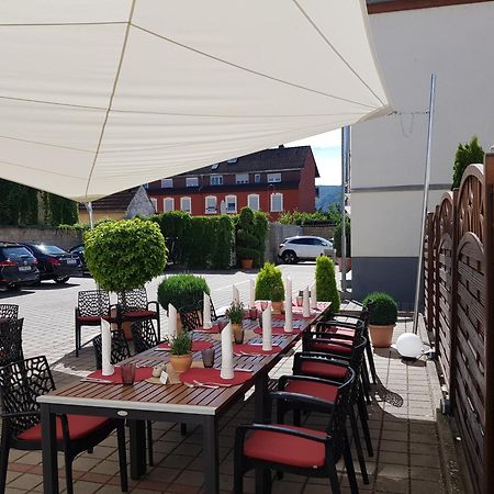Hotel-Restaurant Pfaelzer Hof Edenkoben Εξωτερικό φωτογραφία