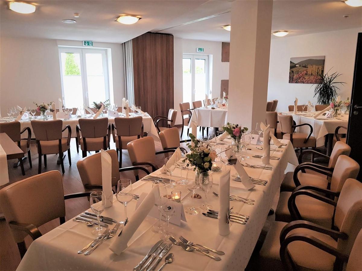 Hotel-Restaurant Pfaelzer Hof Edenkoben Εξωτερικό φωτογραφία