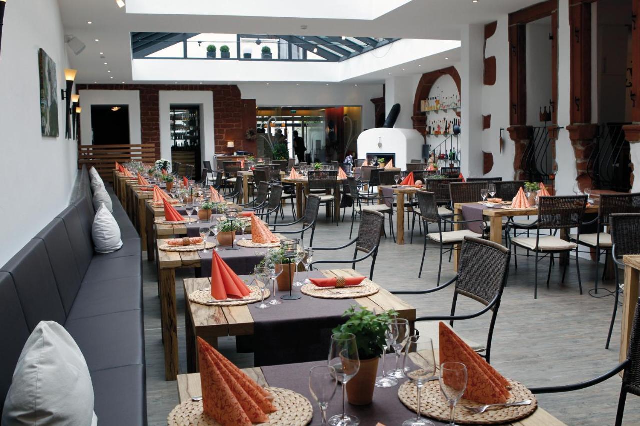 Hotel-Restaurant Pfaelzer Hof Edenkoben Εξωτερικό φωτογραφία