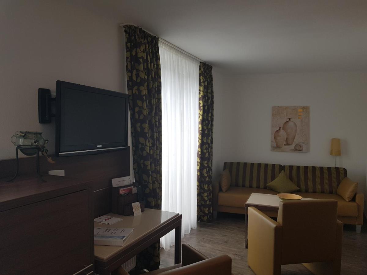 Hotel-Restaurant Pfaelzer Hof Edenkoben Εξωτερικό φωτογραφία