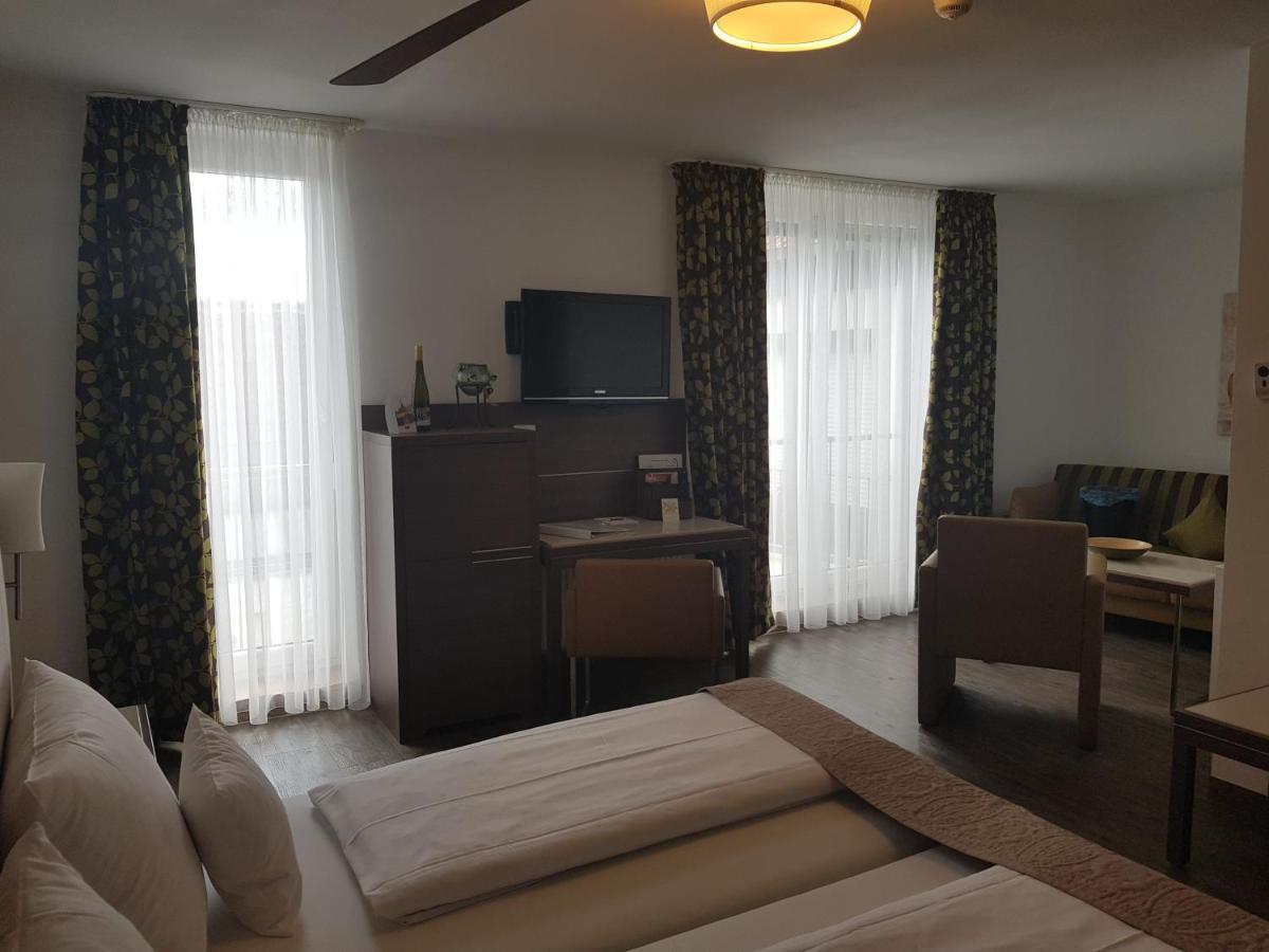 Hotel-Restaurant Pfaelzer Hof Edenkoben Εξωτερικό φωτογραφία