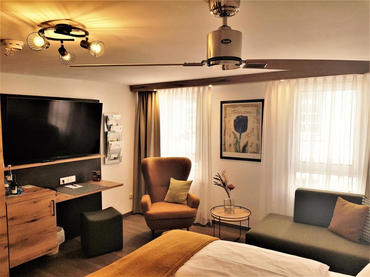 Hotel-Restaurant Pfaelzer Hof Edenkoben Εξωτερικό φωτογραφία