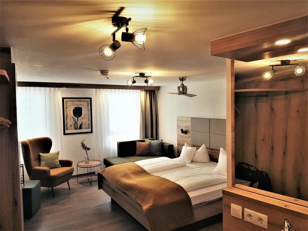 Hotel-Restaurant Pfaelzer Hof Edenkoben Εξωτερικό φωτογραφία