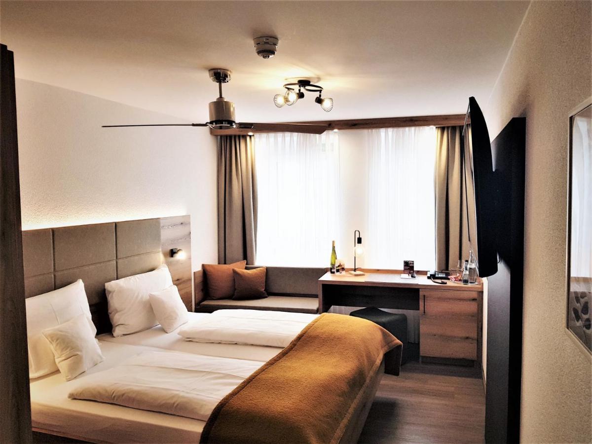 Hotel-Restaurant Pfaelzer Hof Edenkoben Εξωτερικό φωτογραφία