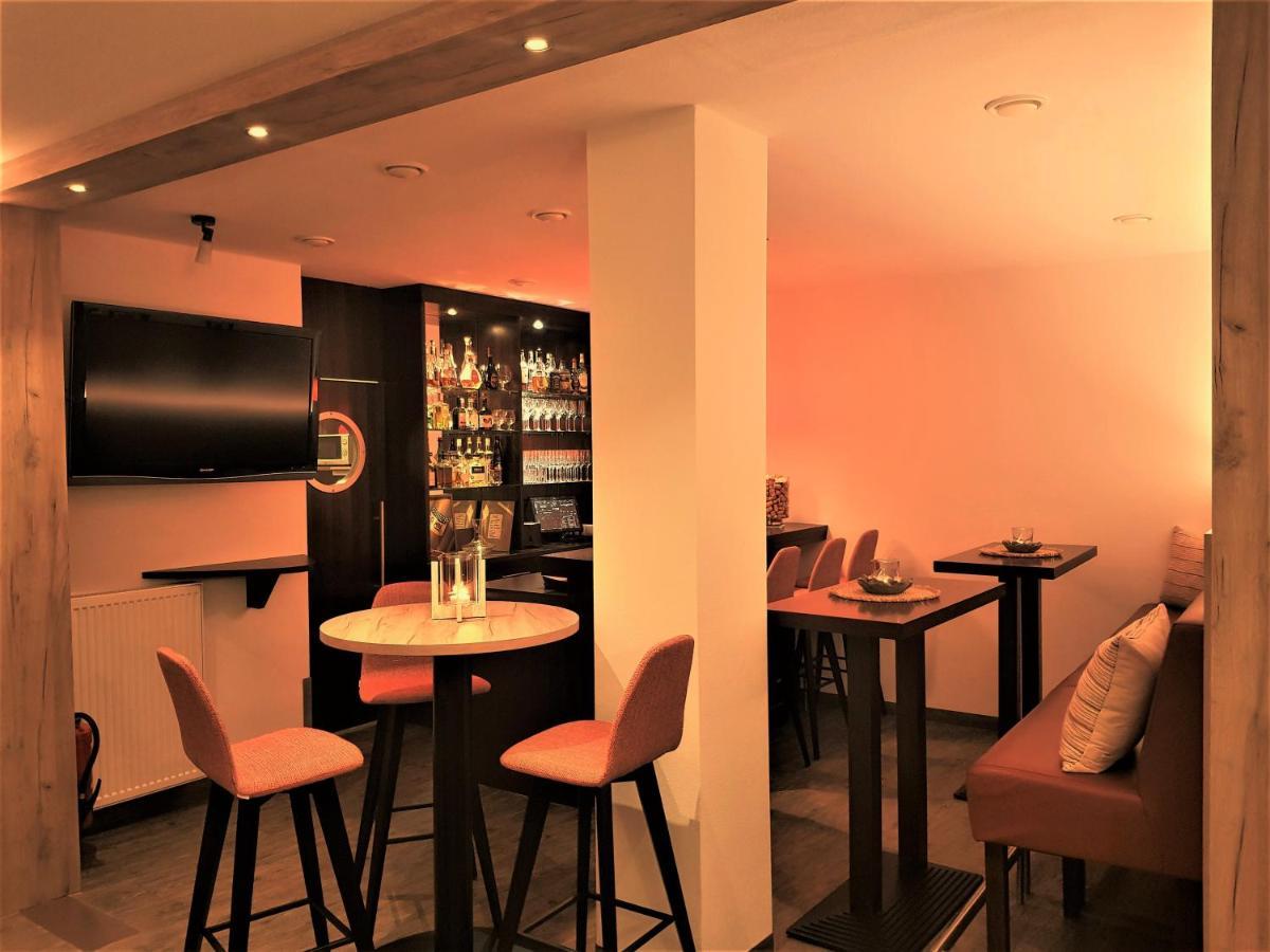 Hotel-Restaurant Pfaelzer Hof Edenkoben Εξωτερικό φωτογραφία