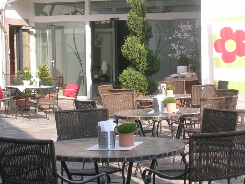 Hotel-Restaurant Pfaelzer Hof Edenkoben Εξωτερικό φωτογραφία
